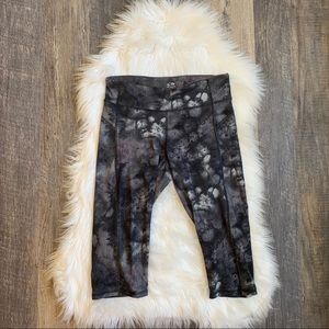 Champion Duo Dry | Black Tie-Die Cropped Leggings